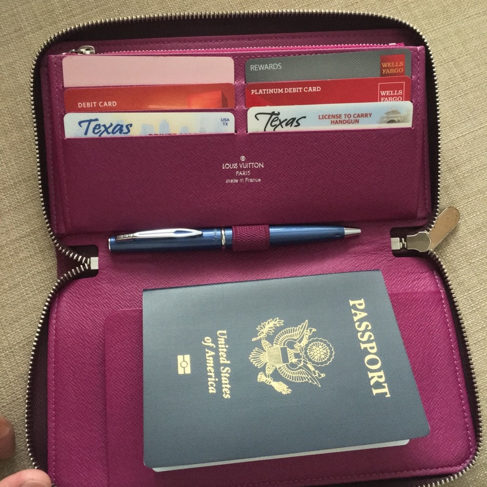 Louis Vuitton Epi Leather Wallet Zippy Organizer